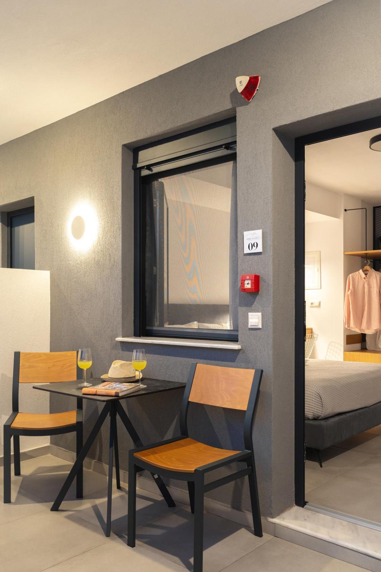 Cove Suites Nea Iraklitsa Exterior photo